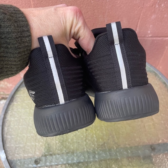 New Skechers Black Lace Up Sneakers Size 9 - Picture 9 of 10